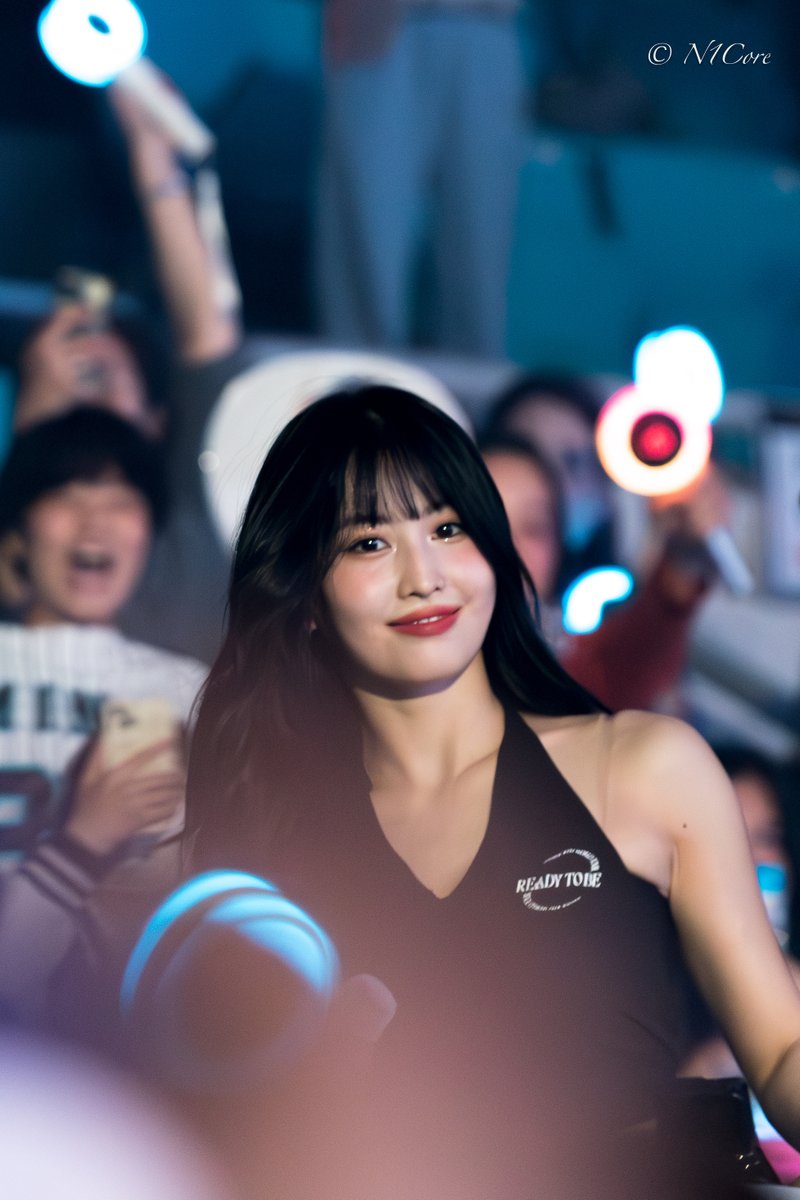 shortyseven's tweet photo. #모모 #MOMO 
https://t.co/ihgaxkBxVD https://t.co/95Bks68bAU