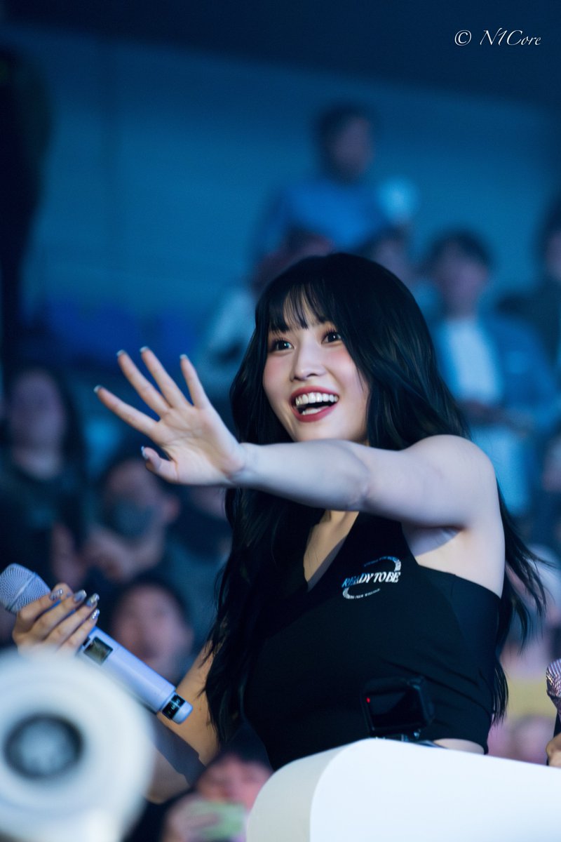 shortyseven's tweet photo. #모모 #MOMO 
https://t.co/ihgaxkBxVD https://t.co/95Bks68bAU