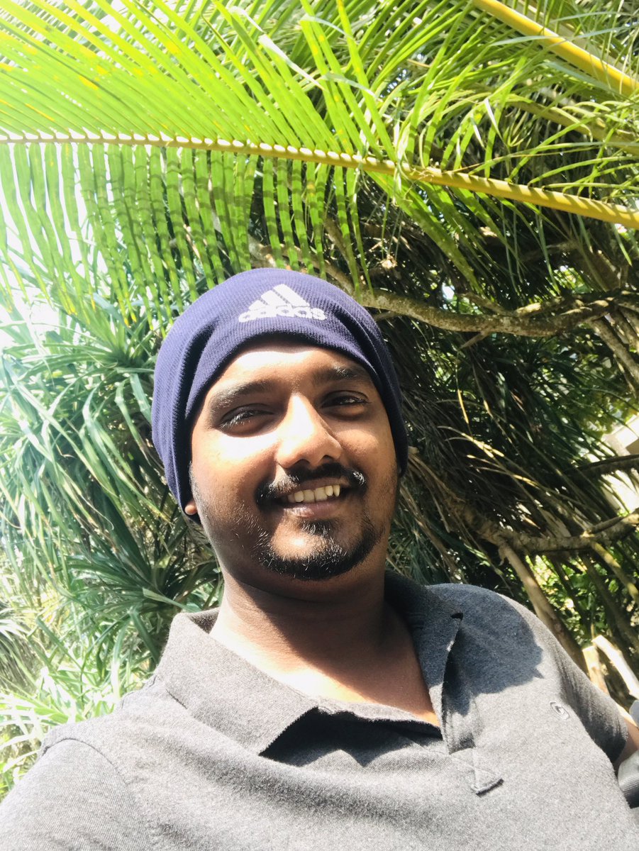 ViduVo's tweet photo. #SriLanka #benthara #beach 🏝🌊🏝☀️ https://t.co/FSpdPqMKIe