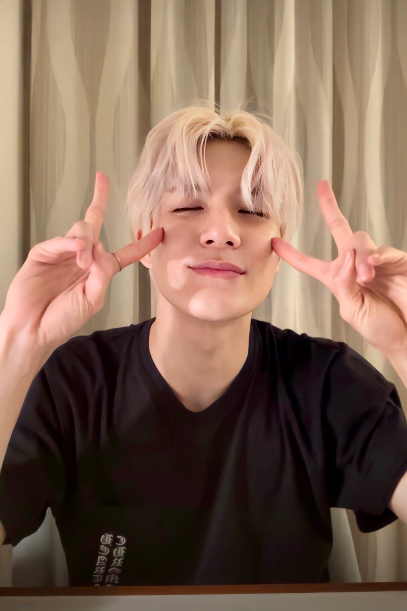 cocoagalette's tweet photo. 李杰诺0423生日快乐 yaho！
#똑똑_제노생일이에요잇
#Our_BirthdayBoy_JENO
是谁生日 是小狗生日
wuli puppy jeno 生粗 https://t.co/UlA40giFDX