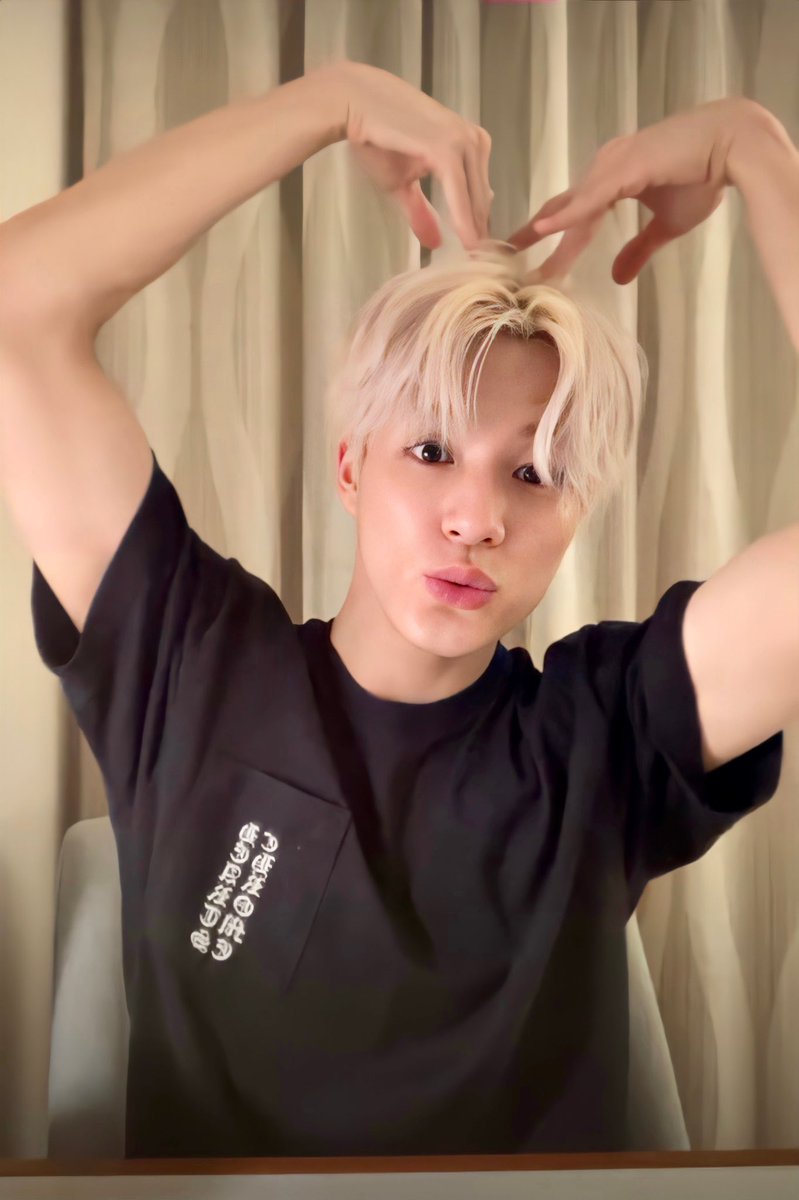 cocoagalette's tweet photo. 李杰诺0423生日快乐 yaho！
#똑똑_제노생일이에요잇
#Our_BirthdayBoy_JENO
是谁生日 是小狗生日
wuli puppy jeno 生粗 https://t.co/UlA40giFDX
