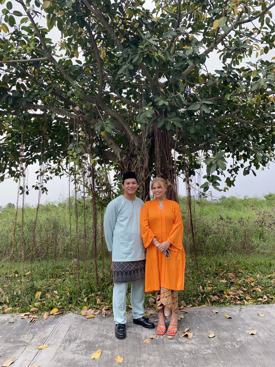 syhmysn's tweet photo. salam hari lebaran! ✨ https://t.co/CIr7Adwm50