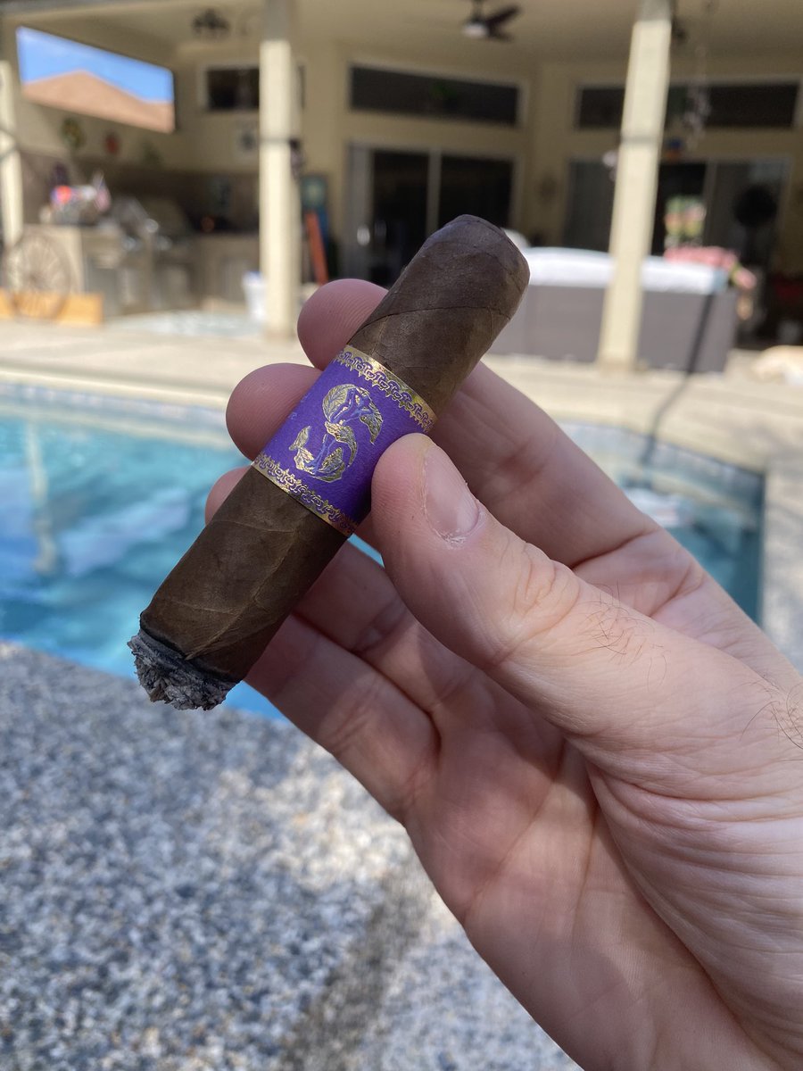 AlexZ625 tweet media