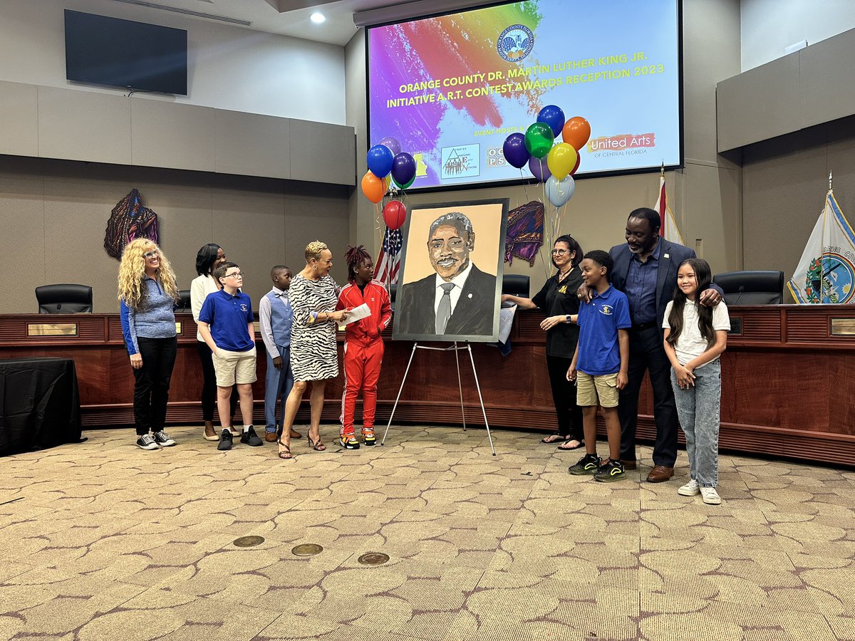 Orange County, Mayor Demings got a first-hand look at his portrait designed and created by Visual Art students from Maxey ES last evening. <a href="/RobBixler_OCPS/">Rob Bixler</a> <a href="/OCPSnews/">ocpsnews</a>