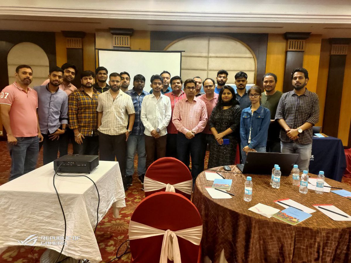 vstheCRMbee's tweet photo. Had an amazing time connecting with other Salesforce developers at the meet up! Can't wait to apply what I learned in this session. #salesforce #trailheadcommunity
Special thanks to today's speakers  
@faisalsiddiki21
@MePradipS
@Rameshwar_Ankit 
@LucknowSfGroup https://t.co/kX4P9Cpk4l
