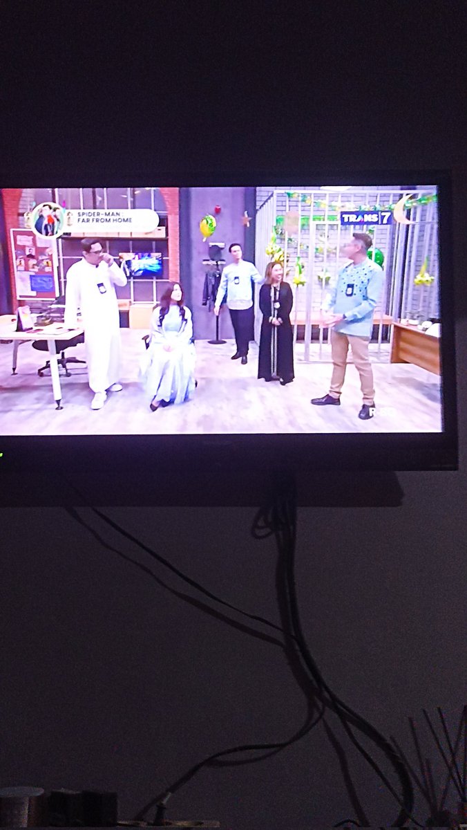 isk80s's tweet photo. Nah gini dunk @OxygenID,@oxygenidhome kan pelanggan hepi bisa nikmati layanan dan nonton tayangan paporit nya. Tlng seterus nya yah no bloking bloking tayangan, makasih #Respect https://t.co/4QmjhqFDPk