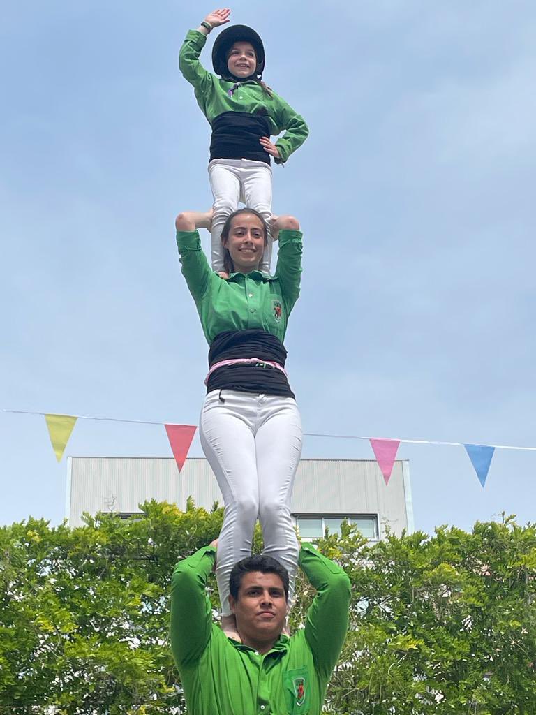 Laietanes i Laietans de Gramenet (@cclaietansgram) on Twitter photo Aquest matí hem participat a la celebració del 40è aniversari del <a href="/mercerodoreda59/">Escola Mercè Rodoreda</a> amb un Pde4!
Moltes felicitats a alumnes, famílies, professorat i equip i moltes gràcies per permetre’ns formar part d’aquesta celebració!
#castells #laietanes #laietans #gramenet #santacoloma Aquest matí hem participat a la celebració del 40è aniversari del <a href="/mercerodoreda59/">Escola Mercè Rodoreda</a> amb un Pde4!
Moltes felicitats a alumnes, famílies, professorat i equip i moltes gràcies per permetre’ns formar part d’aquesta celebració!
#castells #laietanes #laietans #gramenet #santacoloma