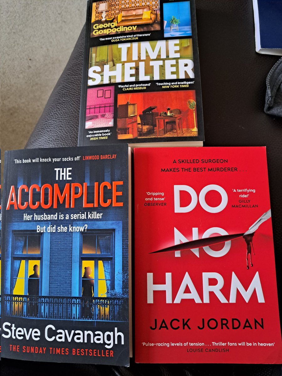 Oops !😁
#BallsToTheBacklog 

Books I just HAD to get this week !

#TimeShelter
#TheAccomplice
#DoNoHarm 

#BookTwitter #TBRIsNeverGoingDown 📚📚📚