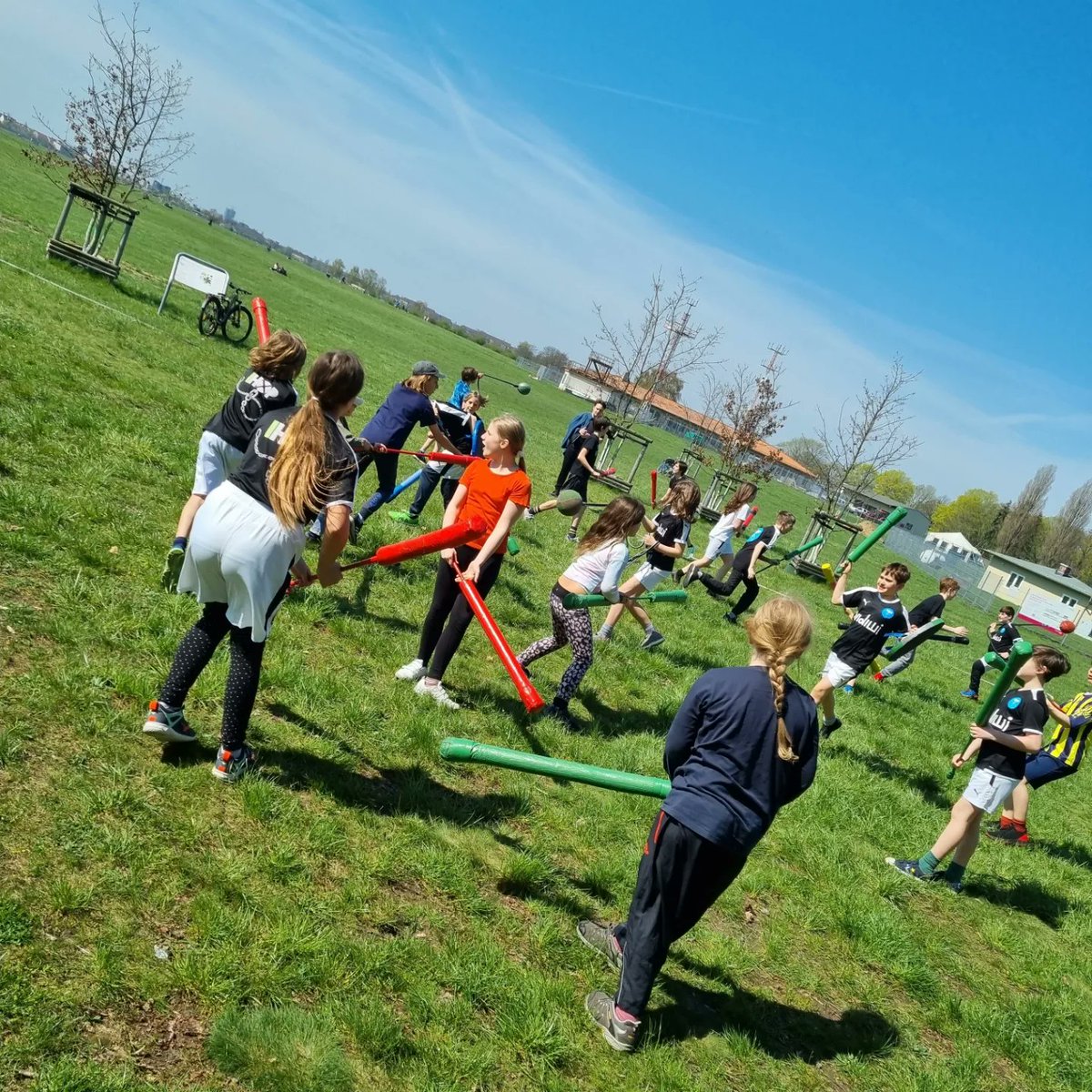 IndiwiBerlin's tweet photo. Saisonauftakt Indiwi jugger. Jetzt wieder jeden Samstag auf dem tempelhofer Feld. https://t.co/fSj6RljCcX
