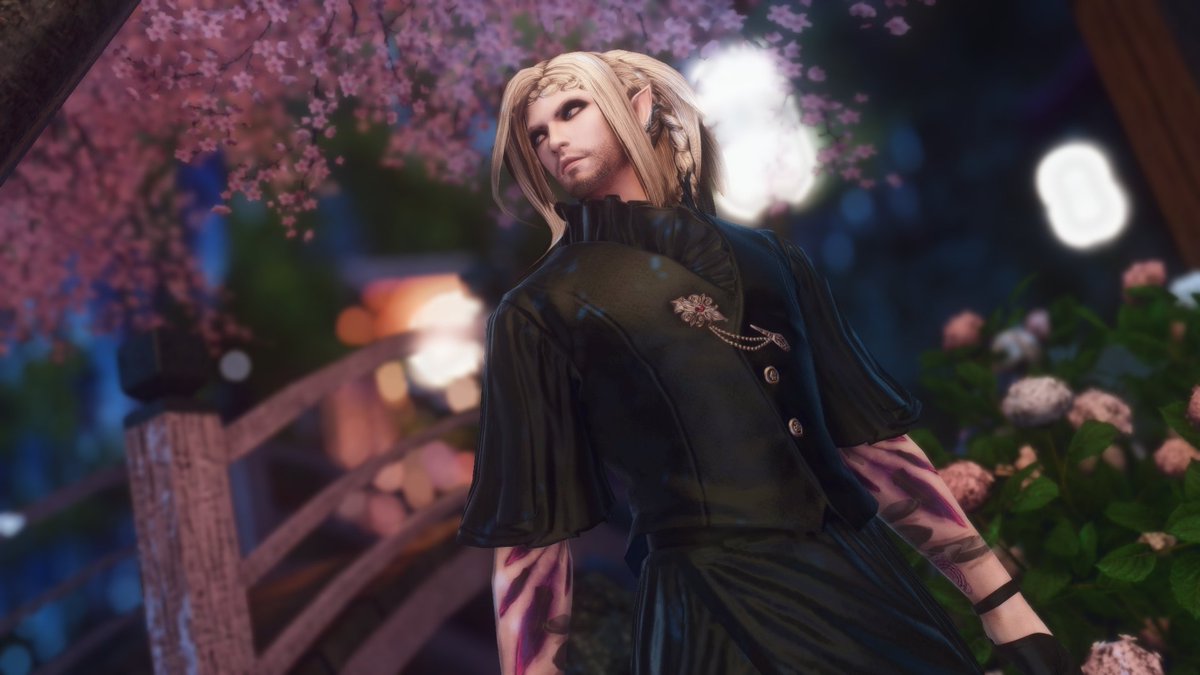 RealRavenking's tweet photo. Had to take advantage of the wonderful garden at #SakuraGroveArtParty yesterday https://t.co/45YFtc2cAH