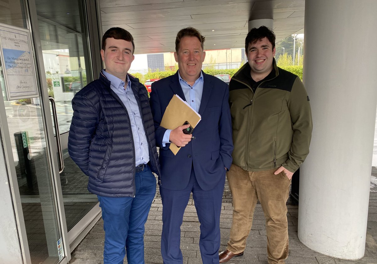 pcawley20ff's tweet photo. Good debate at today’s conference on #HousingForAll with Minister @DarraghOBrienTD, it’s clear Fianna Fáil is committed to delivering housing and making home ownership a reality for young people. #PartyOfCommunity https://t.co/NN2vbUlPkj
