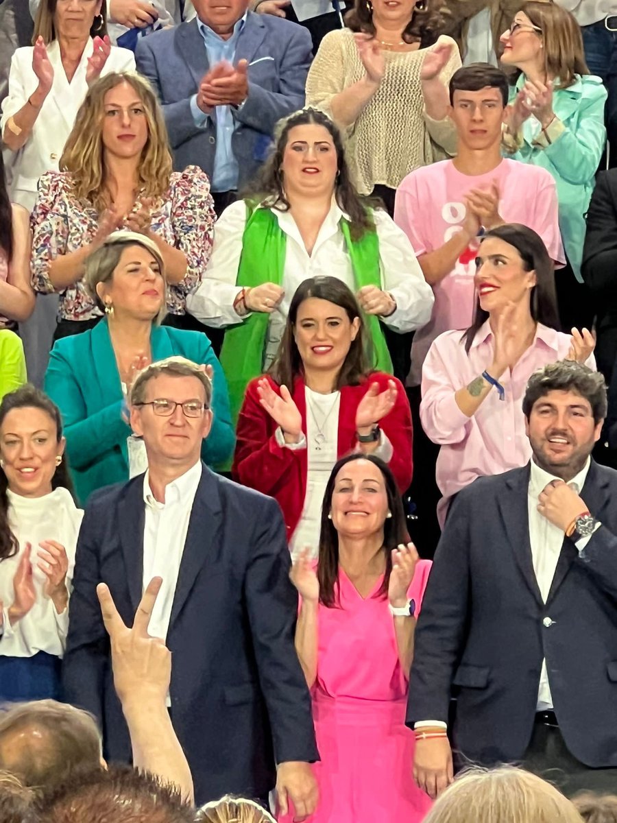 ppyecla_eu's tweet photo. Yecla y el conjunto de municipios de la Región de Murcia cuentan y contarán con el compromiso y la experiencia de Fernando López Miras y Alberto Núñez Feijóo, los mejores aliados del municipalismo.

Gestión, Proyectos y Tradición para continuar transformando #YeclaEntreTodos. https://t.co/SgQ8BBN2ZK