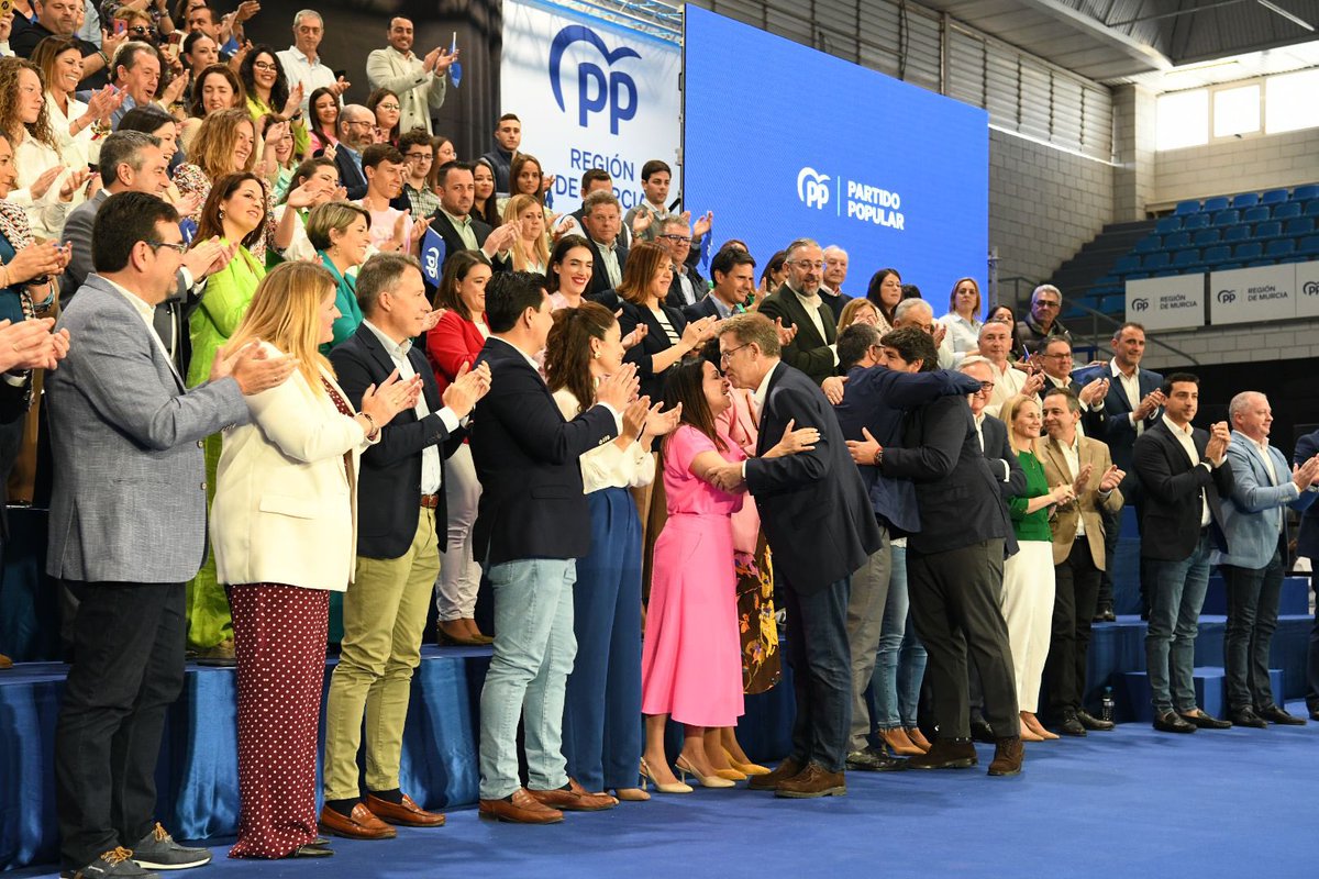 ppyecla_eu's tweet photo. Yecla y el conjunto de municipios de la Región de Murcia cuentan y contarán con el compromiso y la experiencia de Fernando López Miras y Alberto Núñez Feijóo, los mejores aliados del municipalismo.

Gestión, Proyectos y Tradición para continuar transformando #YeclaEntreTodos. https://t.co/SgQ8BBN2ZK