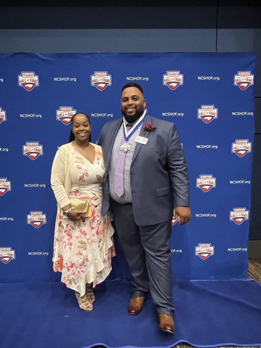 WiseFarmerBrown's tweet photo. The summation of the Man I am to day is a combination of my Father in heaven who created me and the people God has always intentionally placed in my life who have nurtured me. They’ve molded, shaped, ministered, raised, pruned, coached, disciplined, motivated, loved and inspired. https://t.co/D1bJbLYXZe