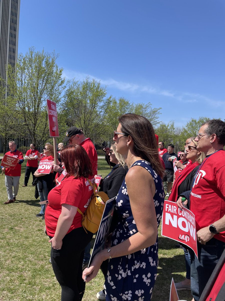 AndyPallotta's tweet photo. NYSUT SUPPORTS ⁦@uupinfo⁩ 
⁦@nysut⁩ ⁦@AFTunion⁩ ⁦@NYSAFLCIO⁩ 
⁦@NYSUT2VP⁩ ⁦@NYSUTStreasurer⁩ ⁦@MelindaJPerson⁩ ⁦@UUPAlbany⁩ ⁦@NYSUTCDRO⁩ https://t.co/f0ngm7WepH