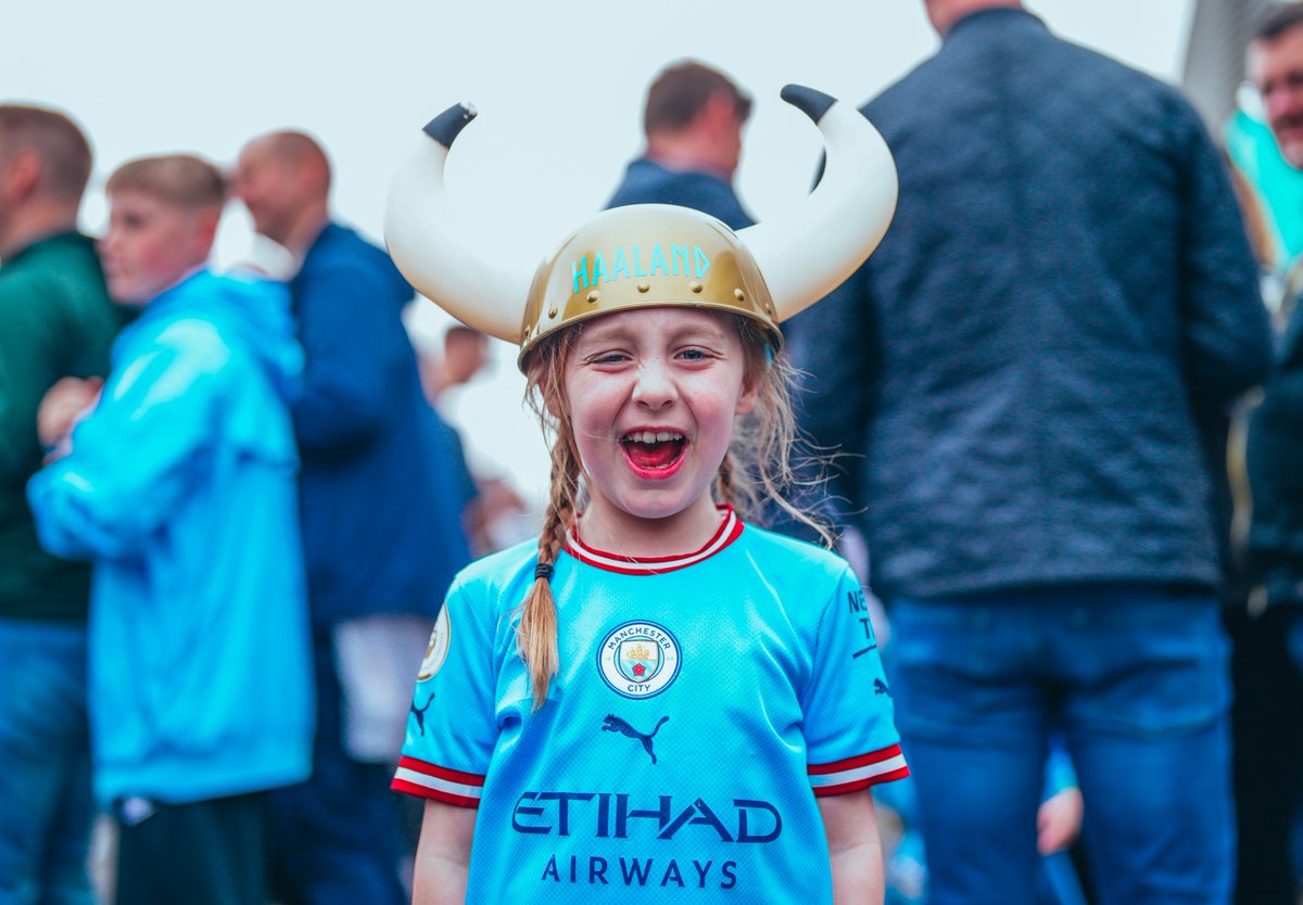ManCityJP's tweet photo. シティ👊

#ManCity https://t.co/arCjjGfIFD