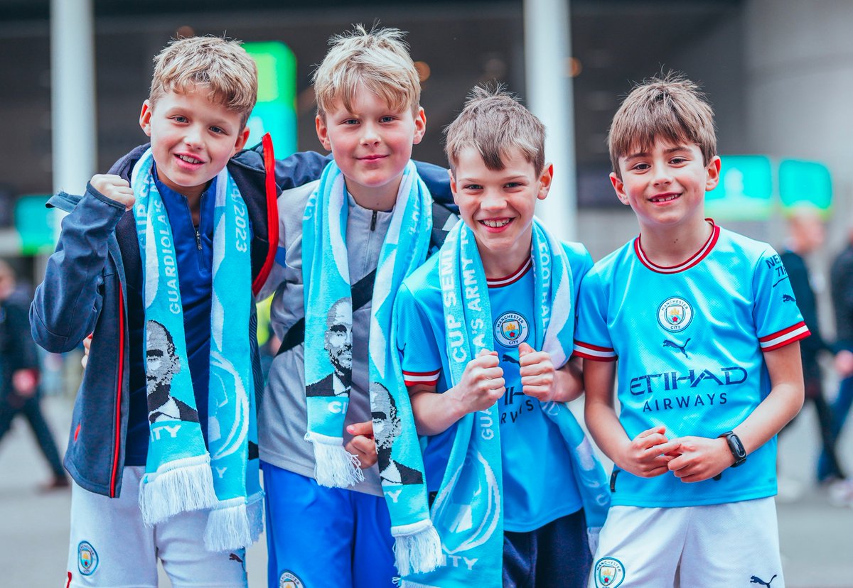 ManCityJP's tweet photo. シティ👊

#ManCity https://t.co/arCjjGfIFD