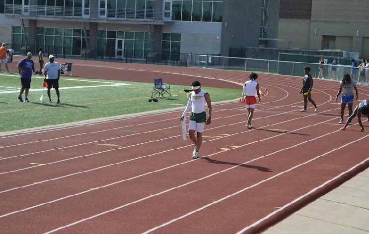 4x1✅ 4x2 ✅ 200m New Pr 21.6✅
Onto Regionals🌟
