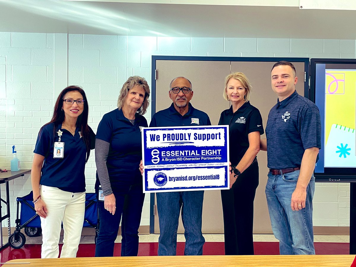 GCarrabineBryan's tweet photo. Leadership is our E8 character trait for the month and Mr. Daniel Hernandez is the epitome of a community leader! Great day to recognize him for his tireless effort to support families. #ReadBy3rd #FamilyEngagement @BryanISD https://t.co/jzJWETMvfi