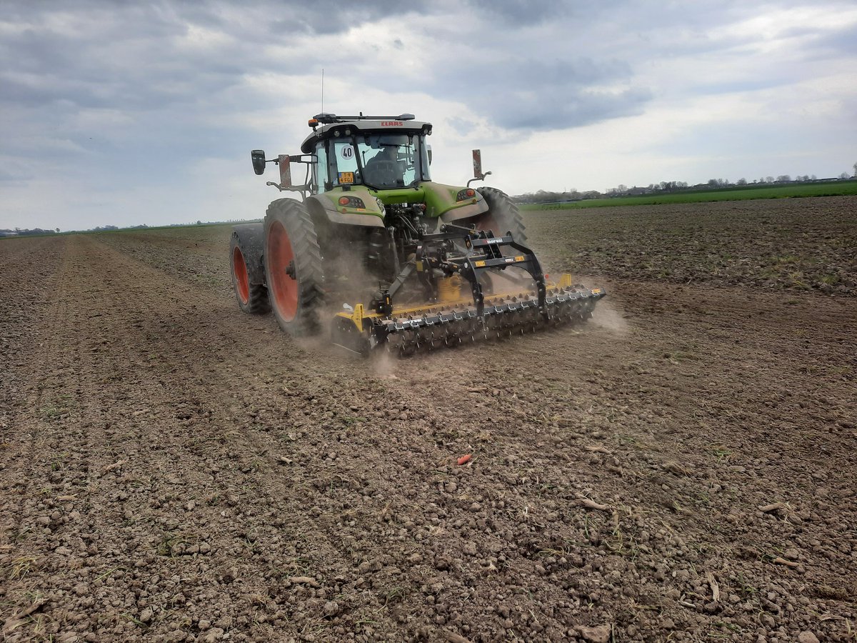 Er kan veel gebeuren in een paar droge dagen. En dit was nog maar een deel van wat er gebeurd is. #nkg en #ctf in combinatie met #biologischdynamische landbouw blijkt super waardevol in zo'n lastig voorjaar.