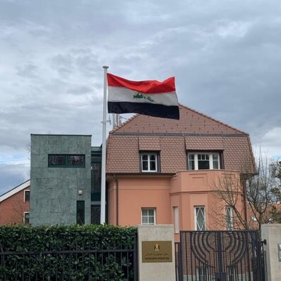 tmrrah9's tweet photo. #تمرة💢|| انباء🚨: سفارة العراق🇮🇶تستنجد بالسفن الحربية السعودية🇸🇦لإخراجهم من السودان🇸🇩قبل مغادرتهم بعد ان تقطعت بهم السبل 

-📌: حتى الآن نجح الجيش السعودي بإجلاء رعايا: عمان🇴🇲قطر🇶🇦موريتانيا🇲🇷و كندا🇨🇦و الكويت🇰🇼و الاردن🇯🇴 https://t.co/NEi5owNlIY