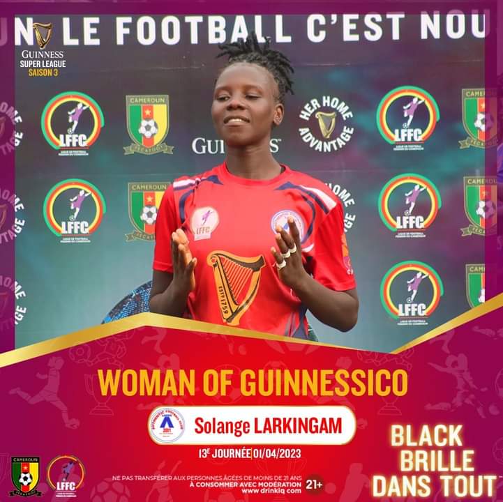 kick442_com's tweet photo. En @GSuper_League le 14ème #Guinnessico oppose #AmazonesFAP à #AuthenticLadies. Les filles de Douala prennent les devants avec
Solange Larkingam🇷🇴 qui ouvre la marque #AuthenticLadies 1-0 #AmazonesFAP
#Guinnesssuperleagues3
#Guinnessico
#BlackShinesBrightest
#SupportHerDreams https://t.co/byc2GYxjLu