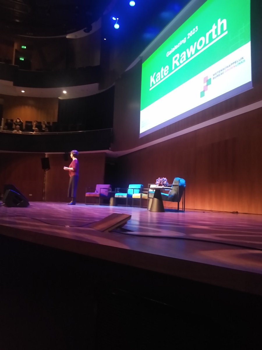 Op #EarthDay202 was ik aanwezig bij een lezing van <a href="/KateRaworth/">Kate Raworth</a> over de donut economie. Inspirerend, grappig en verhelderend en voor <a href="/PvdDEindhoven/">Partij voor de Dieren Eindhoven</a> een belangrijk onderwerp. Ik was dan ook erg blij met de uitnodiging van @evadebruijn dank! #gaialezing #donut #degrowth #costarica