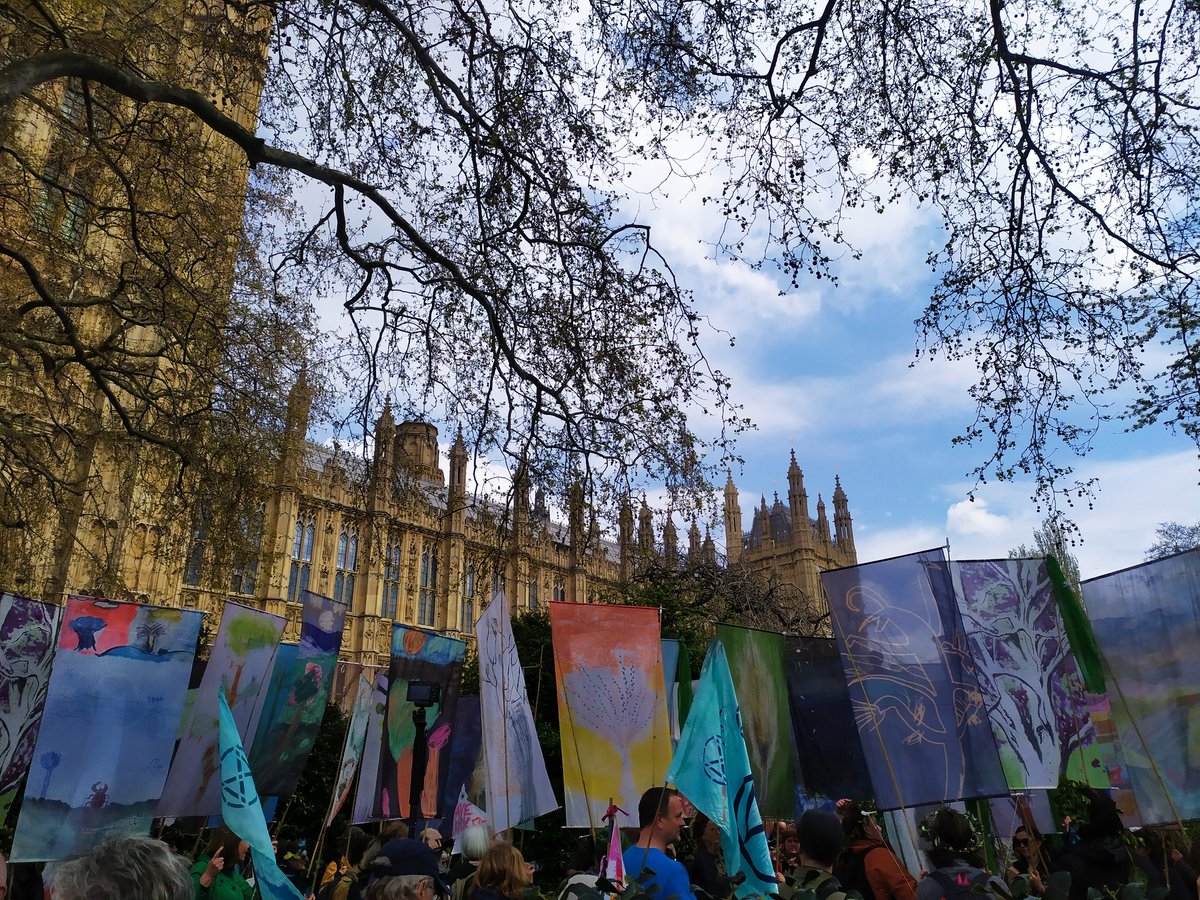 DrZoeMoula's tweet photo. Feeling hopeful interviewing young people on #EarthDay on why it is important to them to participate in creative activism and be part of the Forest of Imagination. The future is in better hands! 🌳☀️
 
#TheBigOne @CambridgeCandI @HilCoxCondron @FullscopeCollab @forestimaginatn https://t.co/UFEk7ZlBHn