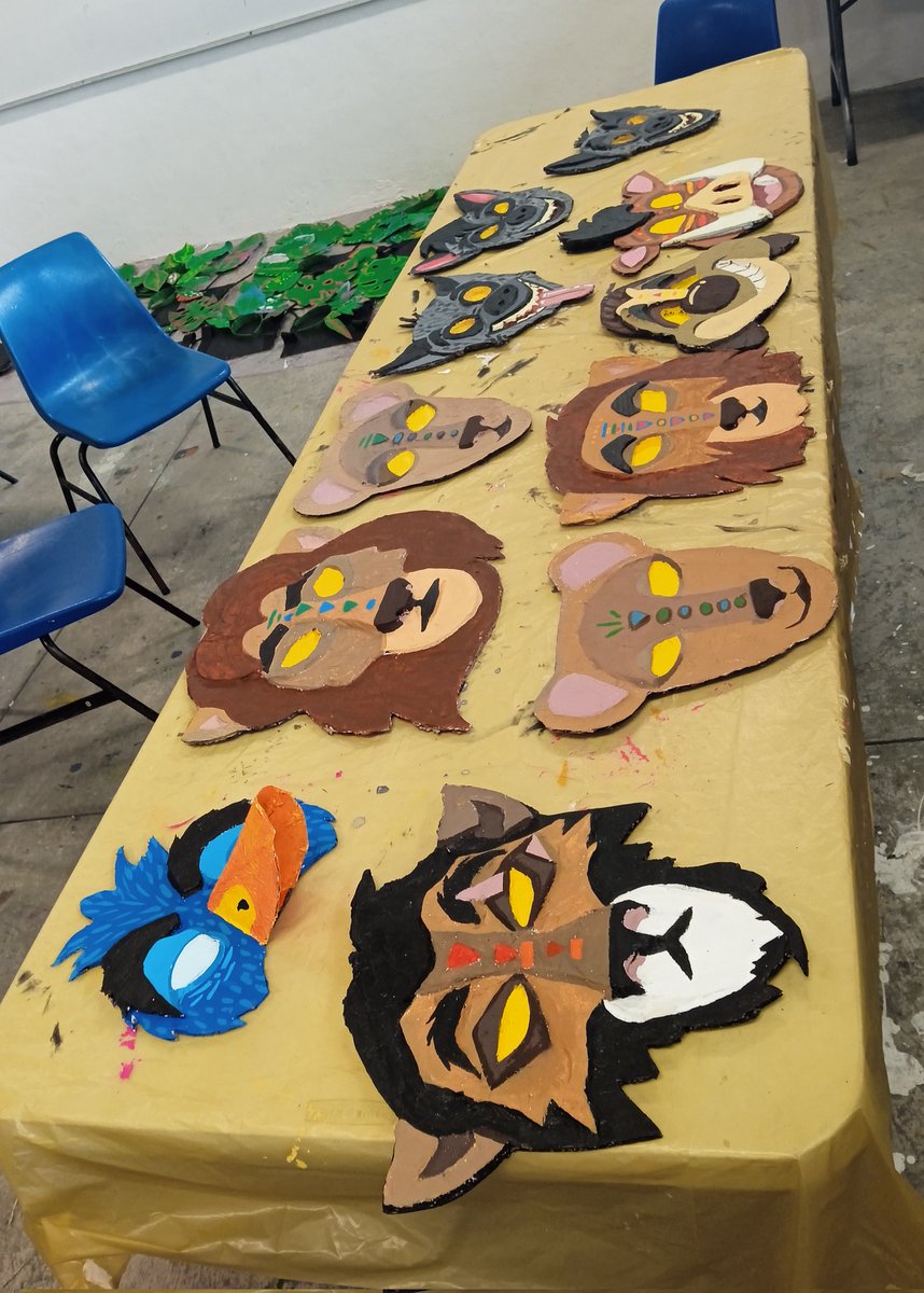 cartescsb's tweet photo. Reducir. Reutilizar. Reciclar. Reparar. 
Hagamos que el "día de la tierra" sea todos los días.
¿Sabías qué? 
Las máscaras y otros elementos para el musical de "El Rey León" fueron hechos con materiales reciclados.
#EarthDay #ArtesCSB @CSBoficial https://t.co/NxZMyhIHfQ
