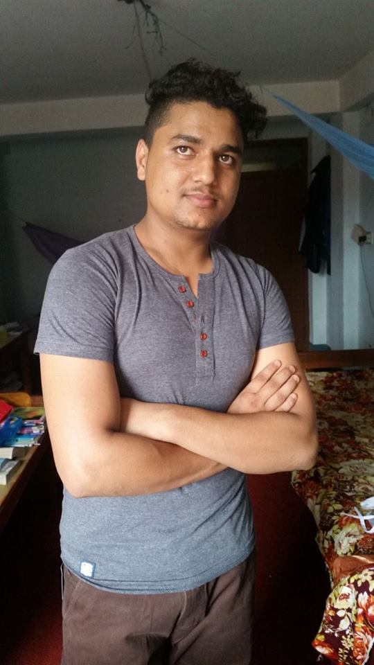 निराशावादि मान्छेहरु बन्द बाटो देखे भने त्यहि बाट फर्कन्छन् 
तर 
आशावादी मान्छेहरु आफ्नो बाटो गन्तव्य आफैँ बनाउँछन् अनि सफलताको शिखर चुमछन