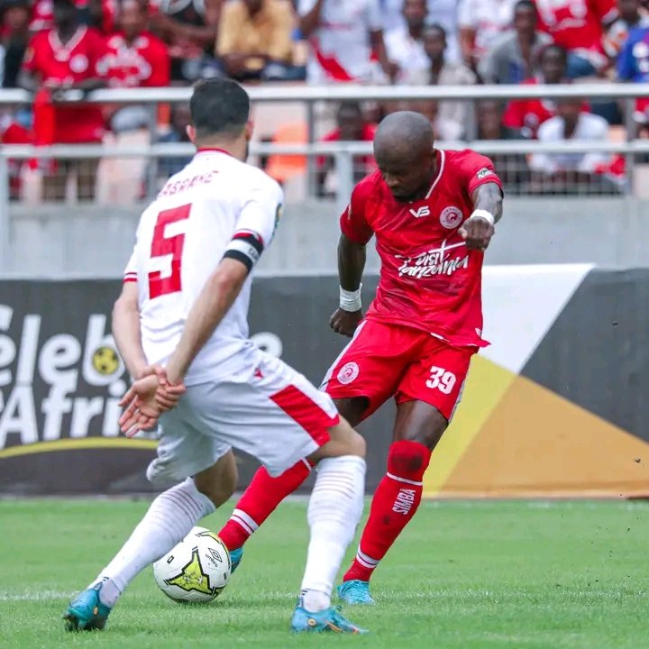 koncept_tv's tweet photo. FT : Simba SC 1-0 Waydad Casablanca
⚽ Jean Baleke
Simba wameanza vyema mchezo wao kwanza wa Robo Fainali ya Ligi ya Mabingwa barani Afrika kwa kuwafunga Mabingwa watetezi wa Michuano hiyo, goli 1-0 katika uwanja wa Benjamin Mkapa, Dar es Salaam. #TotalEnergiesCAFCL #SSCWAC https://t.co/DdBTmGca2o