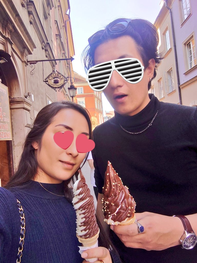 b_iseki's tweet photo. ポーランドではスープが有名でこのパンに入ったスープが😍朝ごはんにもスープ🥰　ピエロギと言う餃子みたいなのもあり色んな種類の物が入ってて美味しいー💕
#ポーランド #Warszawa #名物 #スープ #旅行 #食べ好き #pierogi https://t.co/maxrjS9uXc