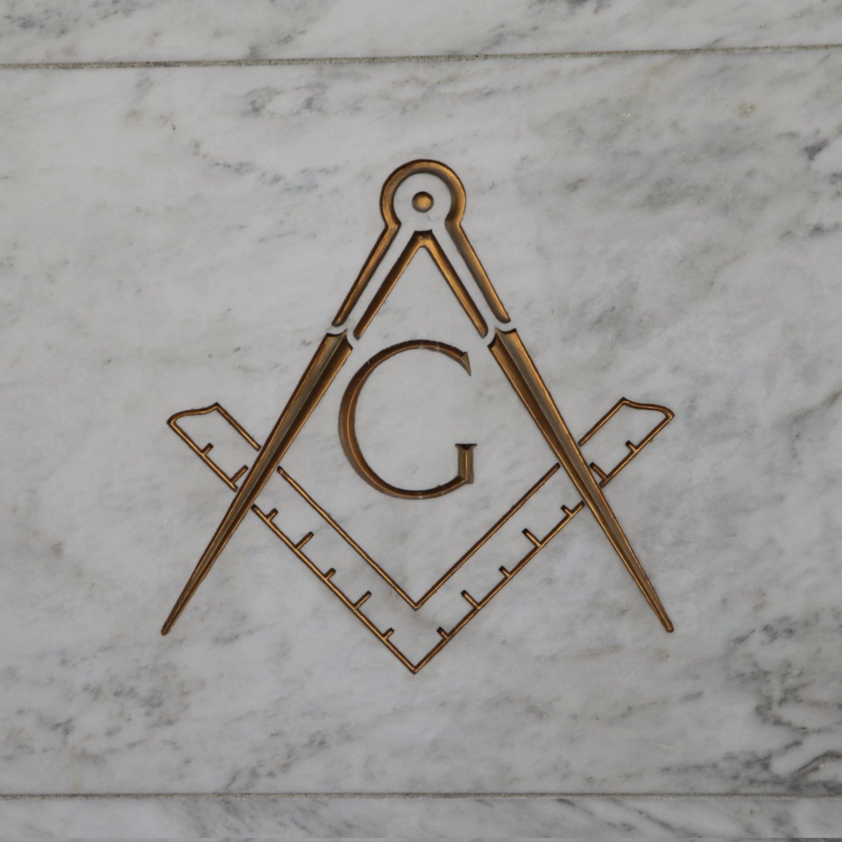 What does the #Masonic square and compass mean? ⁠
⁠
In “speculative” Masonry, the square is an emblem of morality while the compass represents the relationship between the individual and society.
⁠
#MasonsofCA