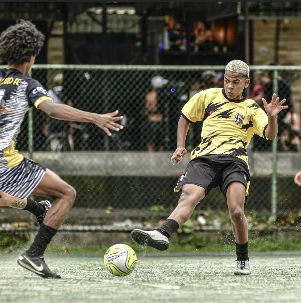 K11_Martins3's tweet photo. Quanto mais difícil é a vitória, maior é a felicidade de ganhar.🙅🏾‍♂️🫶🏽⚽💛🖤 Te amo @ParmaFC11 https://t.co/1mqlJKd1fk