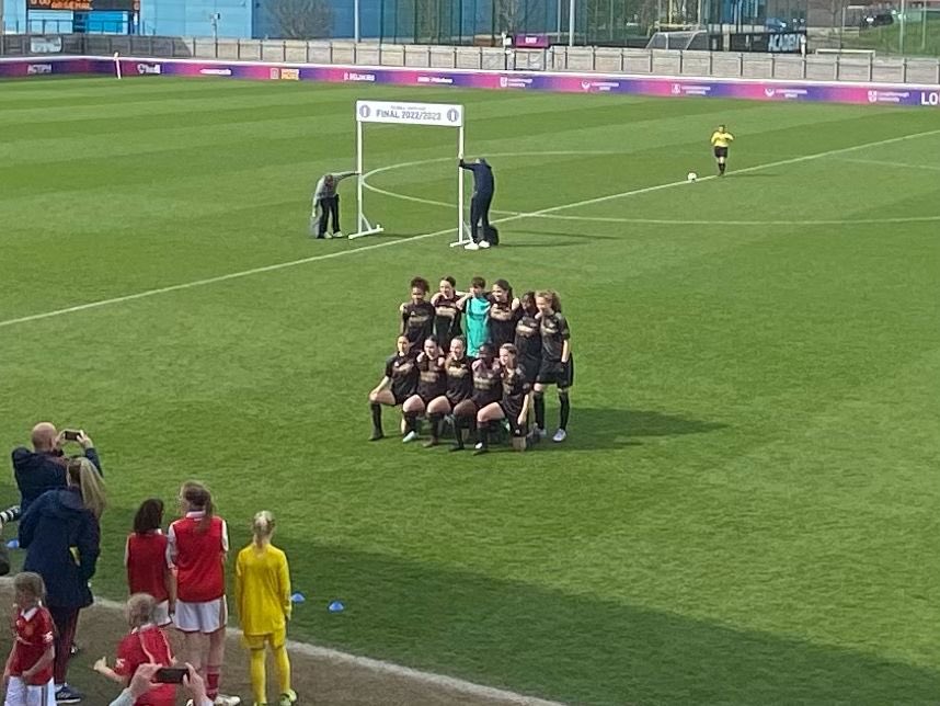 TPS_PE's tweet photo. Best of luck to Ruby Seaby, in Year 11, who is playing in the U16 FA Girls Youth Cup Final for Arsenal today! ⚽️🏃🏼‍♀️💪🏻👍🏻 #prioryproud #thisgirlcan @ArsenalWFC @TPS_Hitchin  @SheKicksMag https://t.co/3G81MtwAuG
