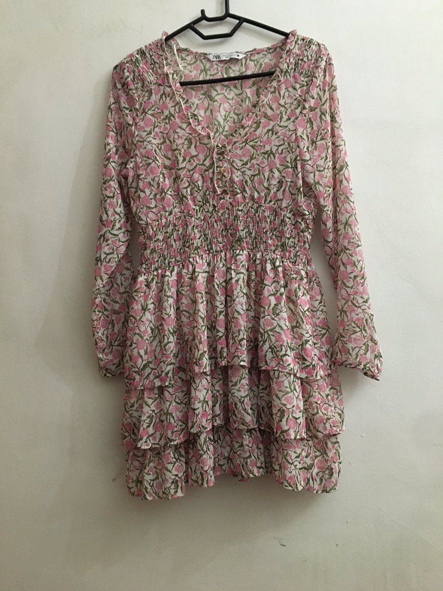 letitsnowonline's tweet photo. Zara Floral Dress 
M200
Size Medium
Cash on delivery 
Delivery around Maseru Downtown https://t.co/r8V8mOUBcq