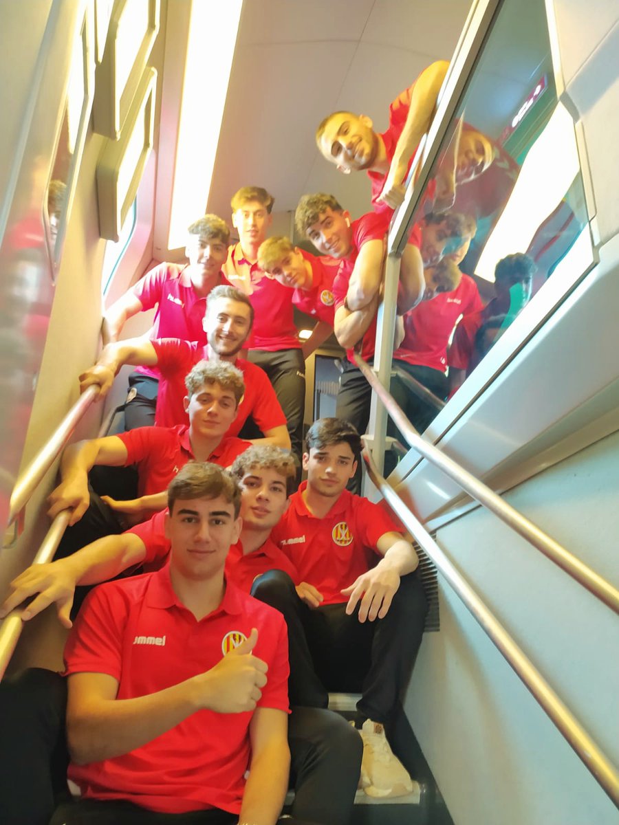 AVE cap a Madrid!

Som-hi cracks!

A per totes!