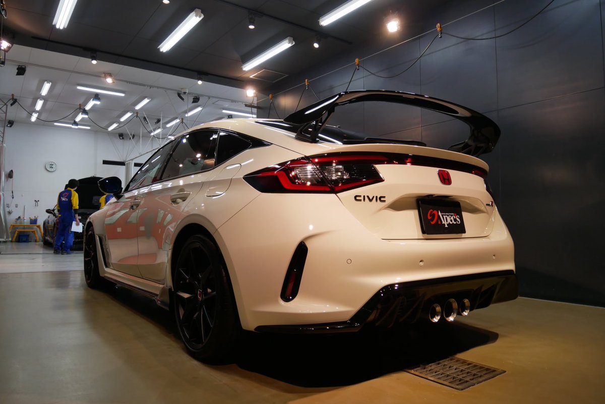 oishiinikuzyaga's tweet image. Apec’sさんでボディ・ホイール・ガラスコーティングしていただきました！
素晴らしいヌルテカ感で大満足です！
#apecs #civictyper #fl5