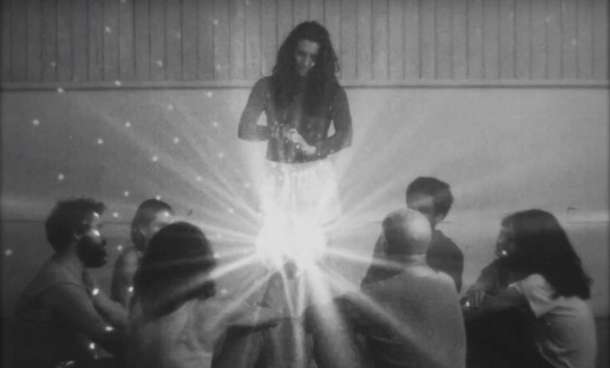 EQZEskola's tweet photo. Gaur, #EQZEskola-ko ikasleek antolatutako @ex_0rbita programaren amaieran:
*17:00 "Fantasma, animal" (Clemente Castor) + "Super Natural" (Jorge Jácome) https://t.co/jzQGXQN0pJ
*20:00 "Liminals" (Jeremy Shaw) + "Machine Porn from the Dark Ages" (W. Conti) https://t.co/D6MqiJZwBn https://t.co/kMYodBtBr4