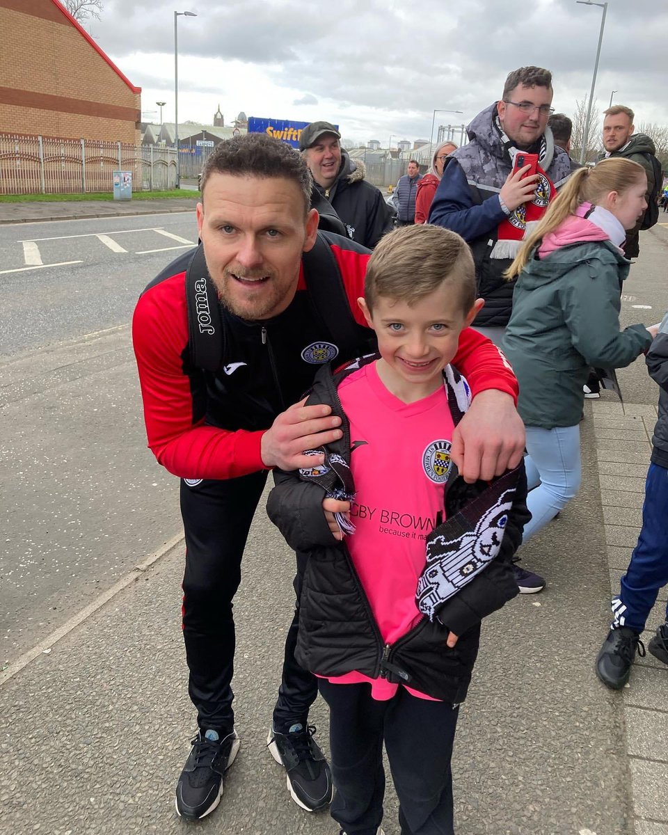 My boy, 8, has met the team a couple of times and they are always so welcoming and friendly with the fans. Carson in particular was great with Jack. It makes all the difference to the fans, especially the kids! #StMirren #Pandaclub