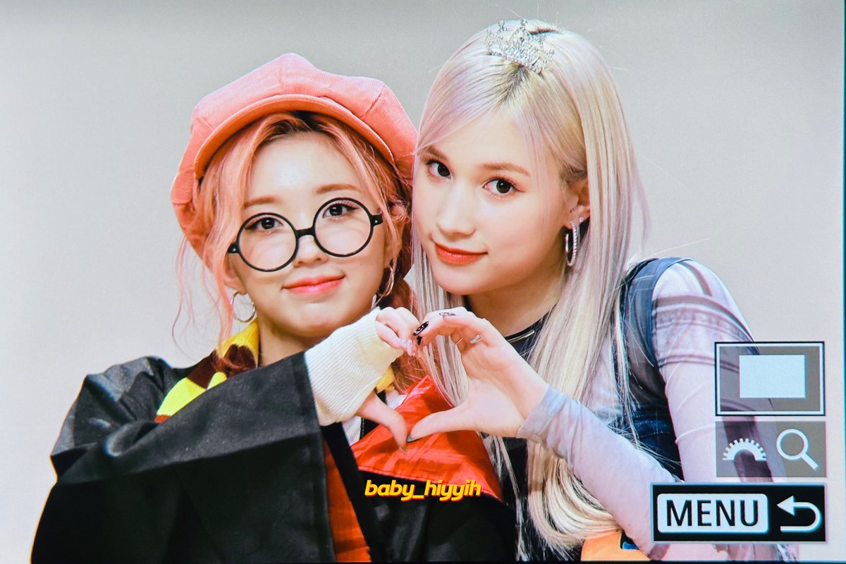 baby_hiyyih0727's tweet photo. 230422 프리뷰🥹🥰

#리라즈 #LILAZ
#HUENING_BAHIYYIH #휴닝바히에 #바히에 #케플러 #KEP1ER
#Giddy #LOVESTRUCK https://t.co/QZspBBo6ED
