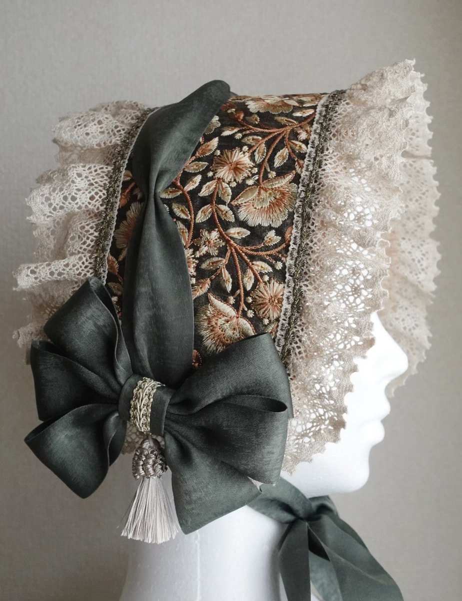 モスグリーンのヘッドドレス”Souffle” BASEに追加致しました。 こちら