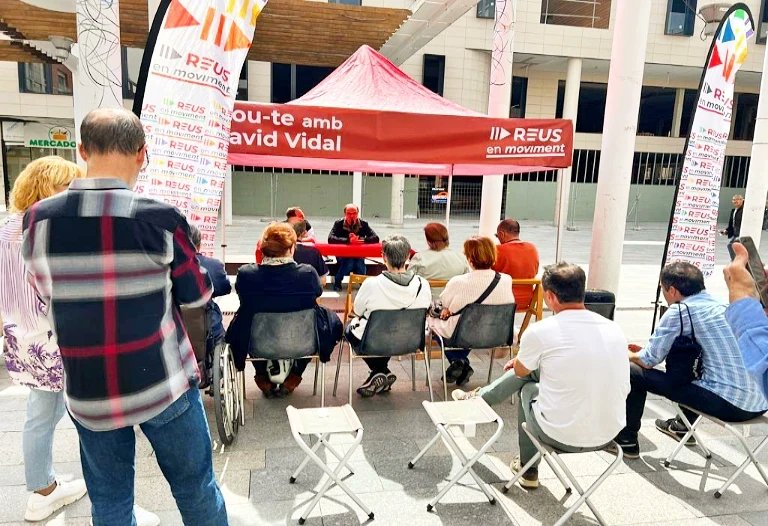 ReusEnMoviment's tweet photo. Cicle Reflexions en Moviment!
🗣️ Reptes i futur de la comunicació local amb Francesc Domènech i Jordi Suárez
#reusenmoviment
#reus
#ciutat
#periodisme
#periodismelocal
#tendal
#comunicació
#movesquerrescat
@Dvidal_caballe https://t.co/oiDsA3cZUd