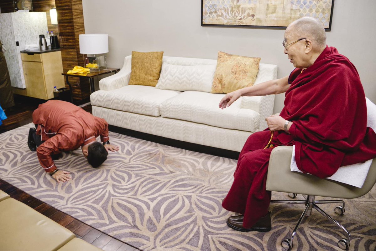 This man is the Arunachal Pradesh Chief Minister.
This is how true Buddhists respect His Holiness #DalaiLama.

Those poor fellows who defame and insult HH are the real victims of their ignorance or hatred.