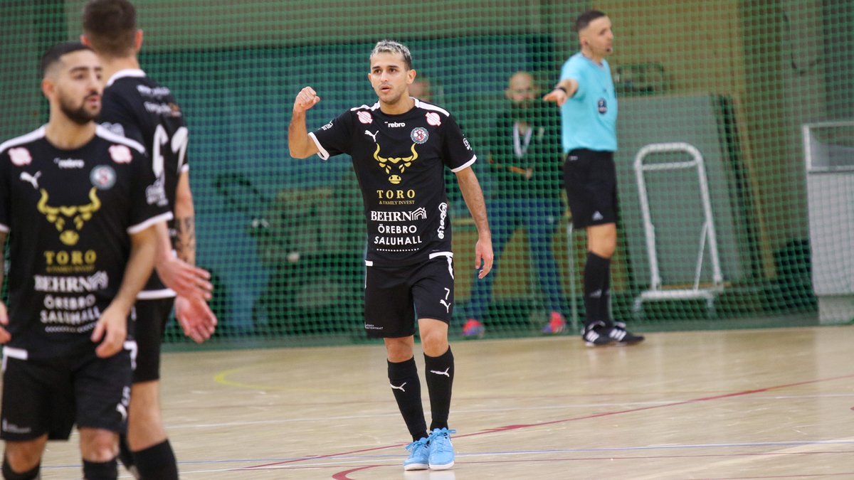 Örebro SK:s Bebé berättar om säsongen som varit, mötet mot Hammarby och om målet att försvara guldet

svenskafutsalligan.se/nyheter/nyhete…

#sflse #swefutsal #futswe