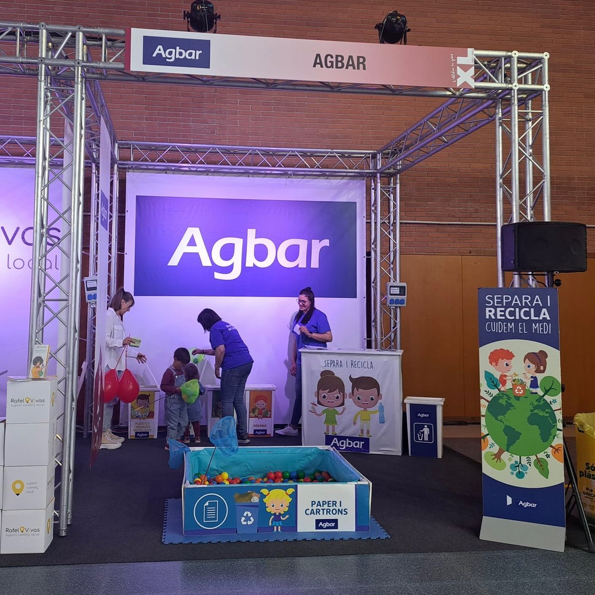 📍 A la 17a Fira de l'Arròs i del Comerç a #lAldea, mostrem com és el cicle de l'aigua i ensenyem a estalviar aigua i a cuidar el medi ambient a través d'activitats lúdiques per a petits i grans.

💧 T'esperem al nostre estand durant aquest cap de setmana!
#EstemdeFira <a href="/ajlAldea/">Ajuntament l'Aldea</a>