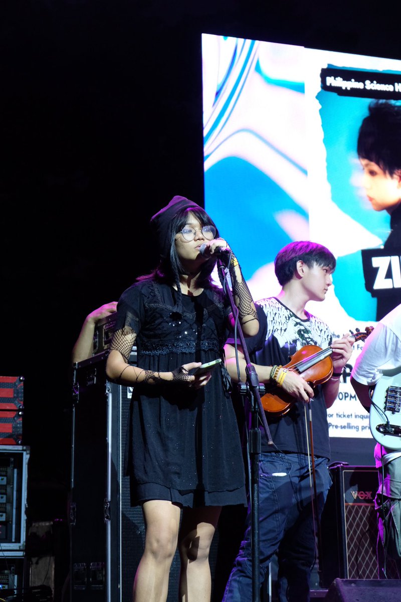 scischo's tweet photo. Head on down to BotB champion @TutaMooningBag’s healing house! Tonight, they take us to another trip to the moon and back with their renditions of "Healing House" by Phum Viphurit, "Demonyo" by juan karlos, and "Marilag" by Munimuni. https://t.co/RPOZ9L7N6h