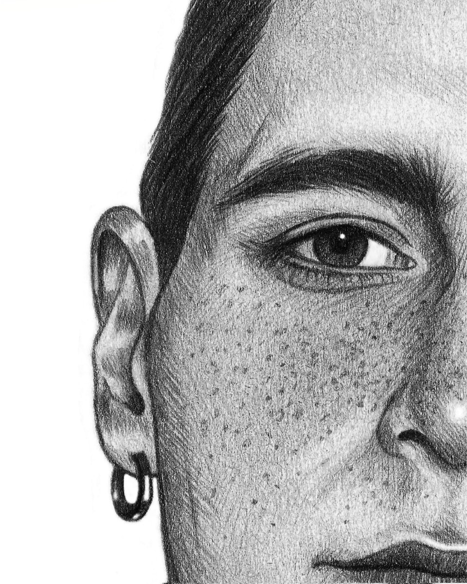 valearte98's tweet photo. @OliverPhelps or George Weasley, or both?✨ #art #arte #artlover #drawing #sketch #sketchbook #oliverphelps #jamesphelps #phelpstwins #twins #actor #georgeweasley #fredweasley #harrypotter #guy #freckles #tattoo #earrings #love #inlove #foryou #fypシ #foryoupage #explore #viral https://t.co/6tq5kZy1GV