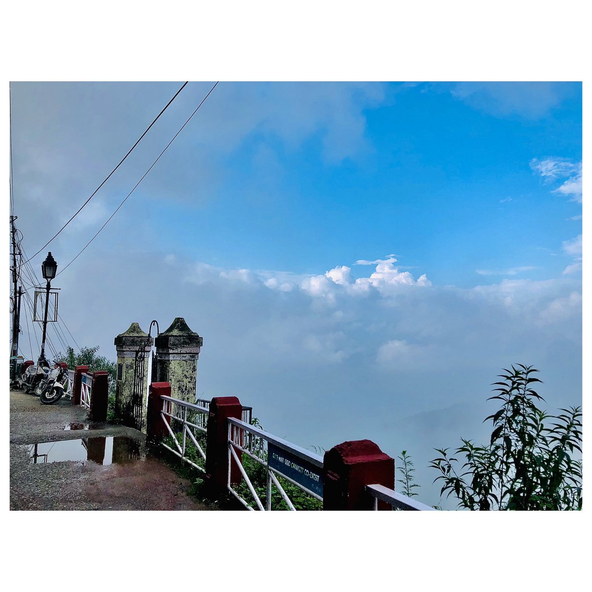 photography_ios's tweet photo. Next to the clouds 🌨️ https://t.co/zTNbwuLJeF