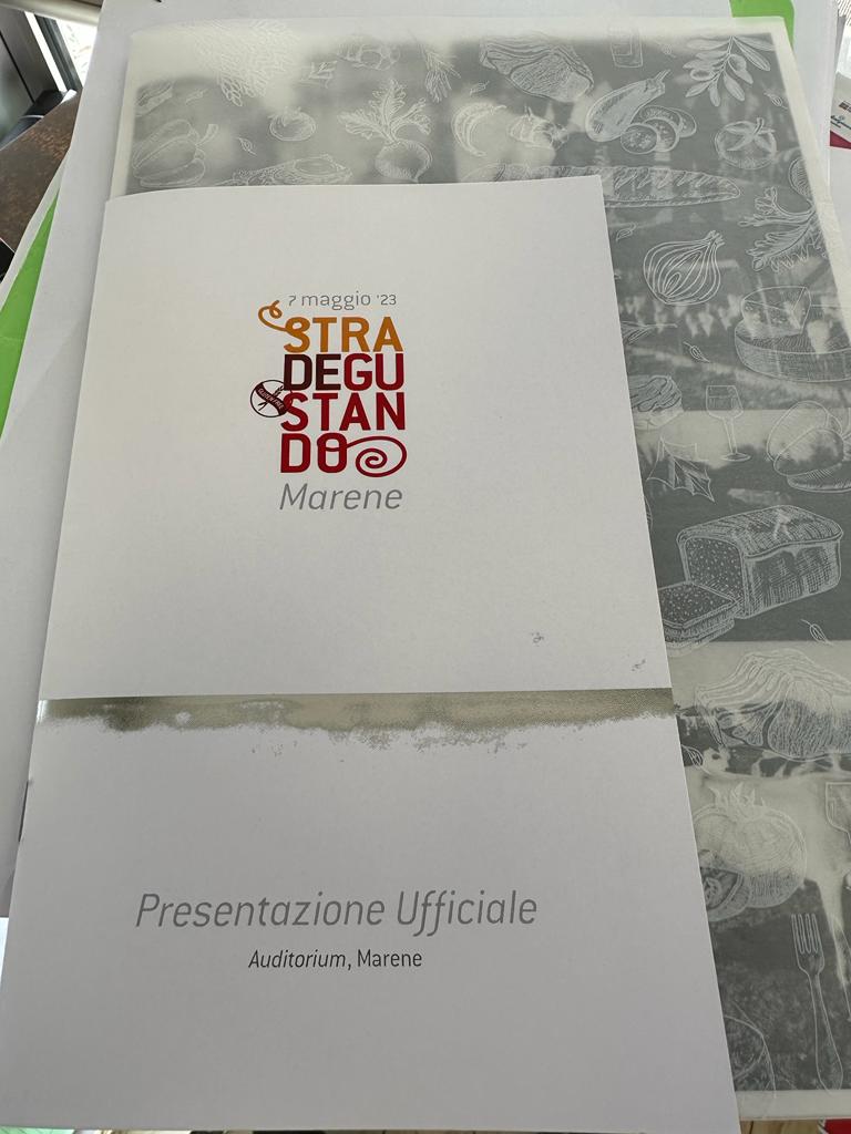lucacrosetto70's tweet photo. Ieri a #Marene, insieme a tanti amici tra cui @GuidoCrosetto, alla conferenza di presentazione di #Stradustando, ottimo modo per coniugare promozione di prodotti e #territorio in un'attività legata al benessere psico fisico, oltre che un'imperdibile occasione conviviale https://t.co/69RtdMwz34